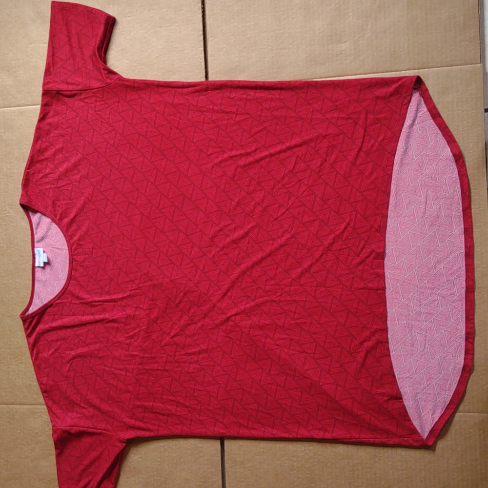 LulaRoe Red Polyester Shirt Women's Size XL (Extra Large) Triangle Patterns
